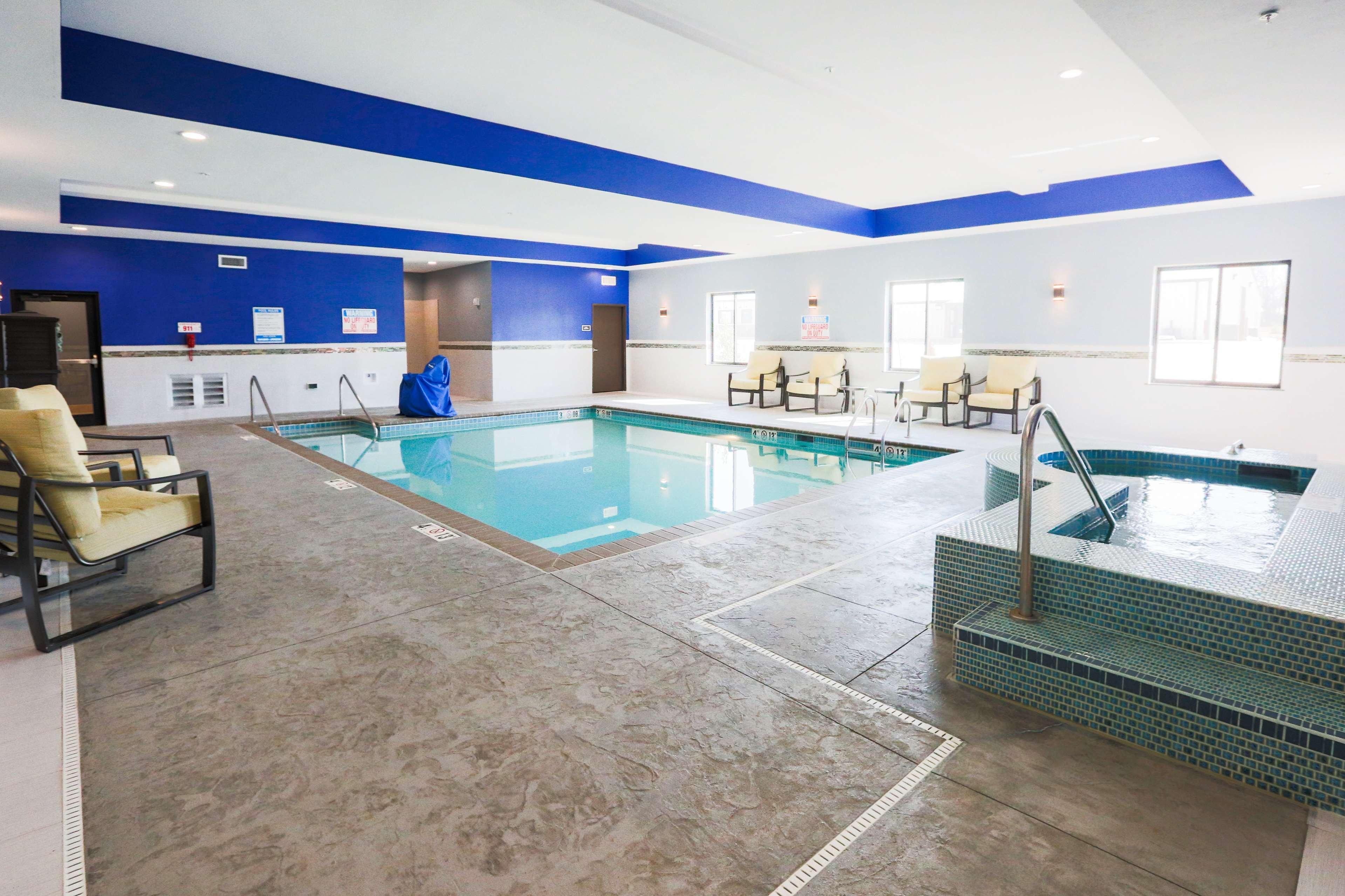 Best Western Plus Wewoka Inn&Suites Extérieur photo